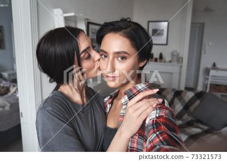 amatuer lesbian videos|lesbian.